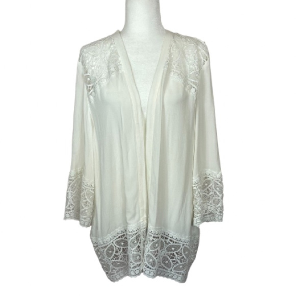 Lace cover-up/kimono